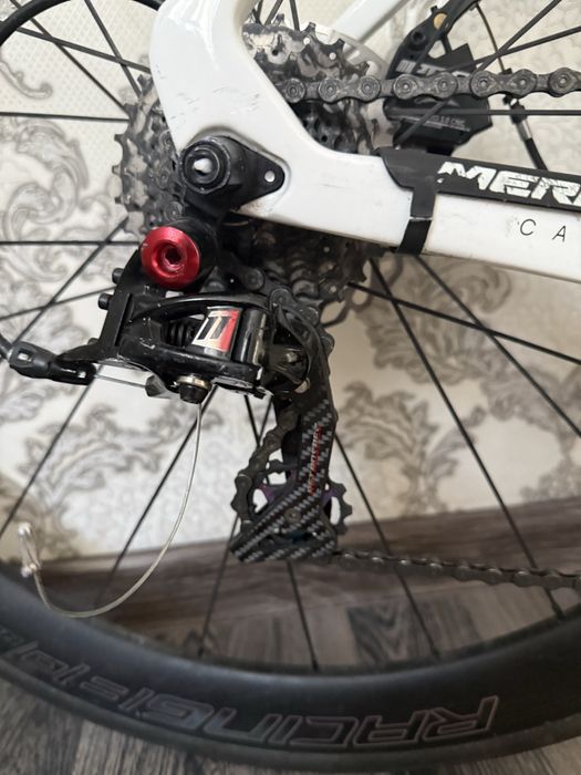 Twitter R10 шосс