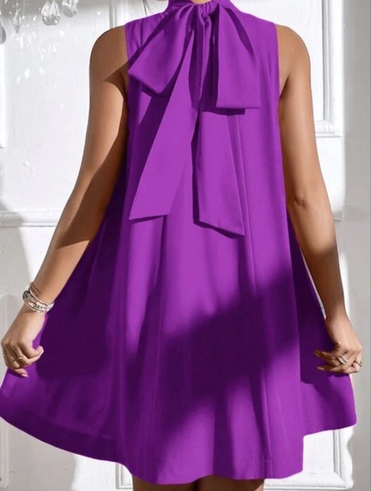 Летни рокли в лилаво и в зелено каре. Цена на всяка 15 лева цена