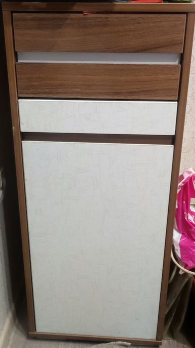 Тумба с зеркалом