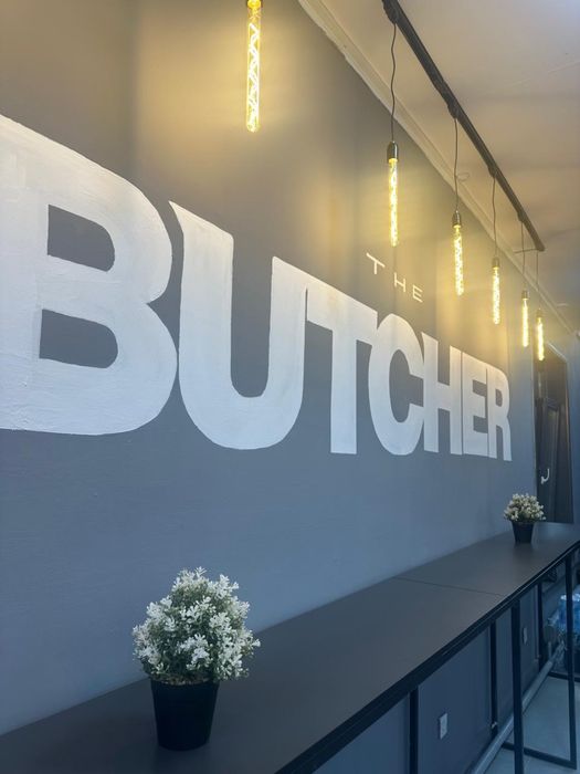 Действающий бизнес , THE BUTCHER