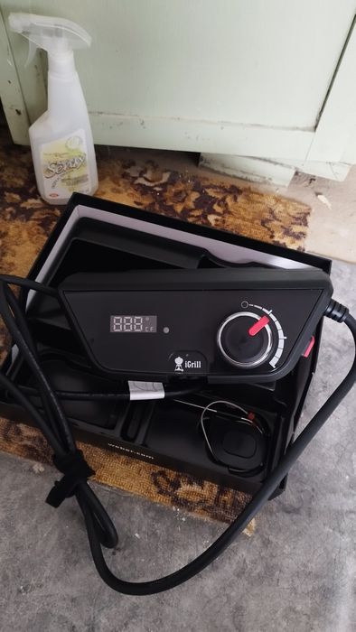 Електрическа скара с капак