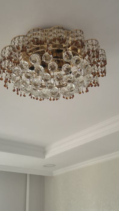 Люстра для зала ,