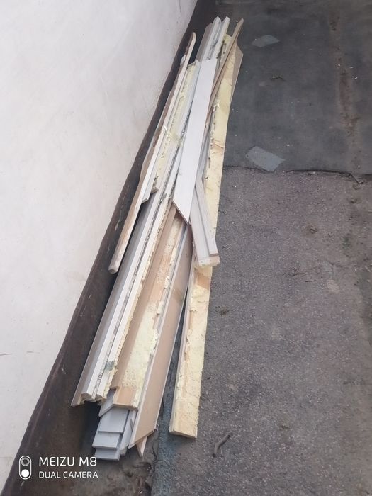 Мешкомнотные двери