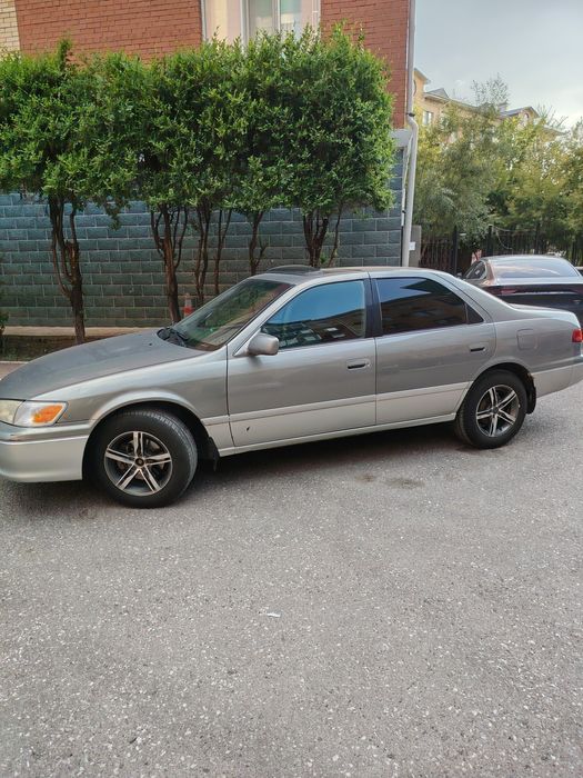 Продам Toyota Camry 25