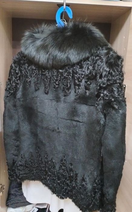 Продается шуба (кролик, каракуль, писец)