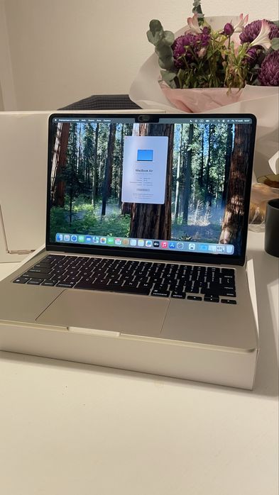 Продам Macbook air m3 16/256
