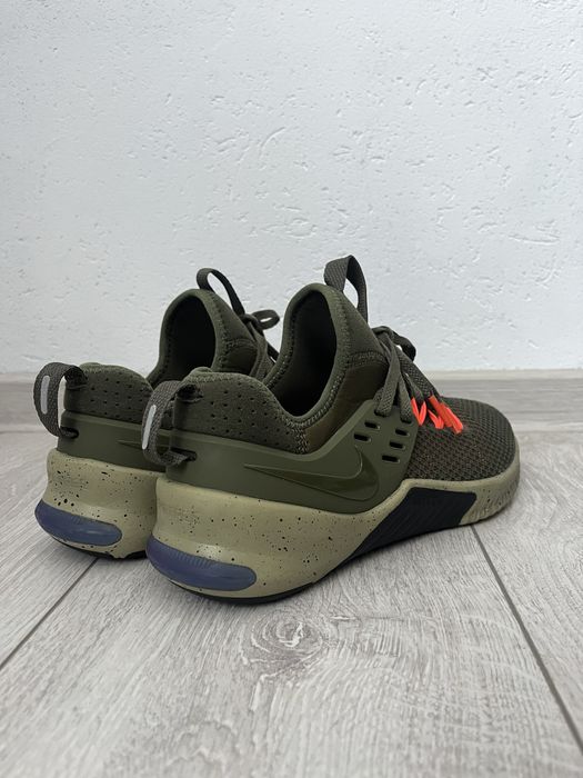 Nike Free Metcon Olive Canvas