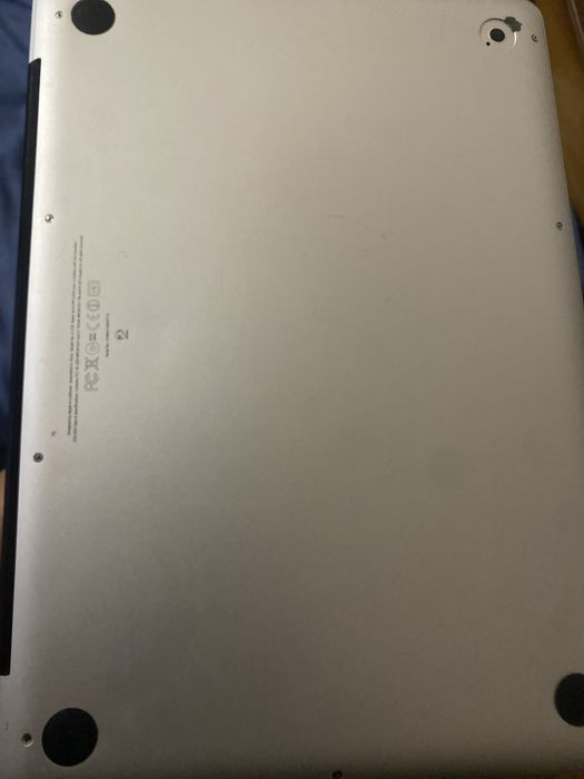 Макбук 10 года  оригинал