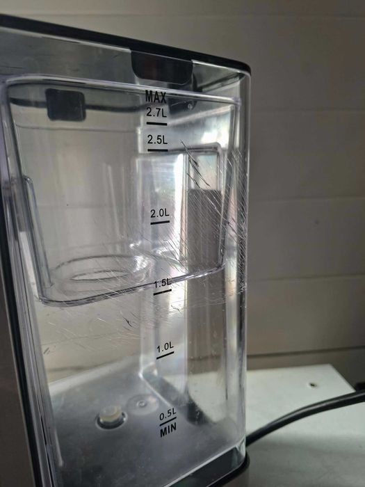 Диспенсър за гореща вода CASO 1879 Turbo HW660, 2600W, 40-100C, 100-400мл, гореща вода за секунди, ефикасен и енергийно ефективен, лек ДЕФЕКТ