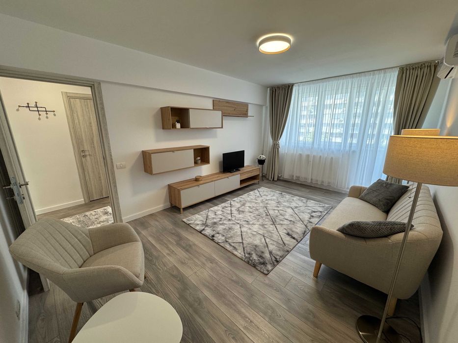 3 camere renovat integral, prima închiriere, metrou Tineretului, 2 balcoane