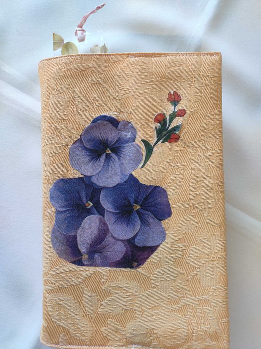 Калъфи за книги от плат