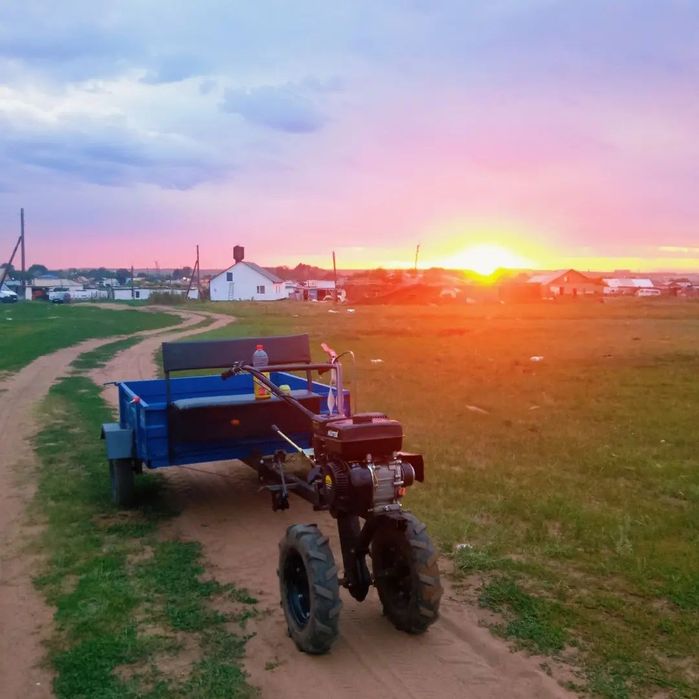 Мотоблок с фрезои