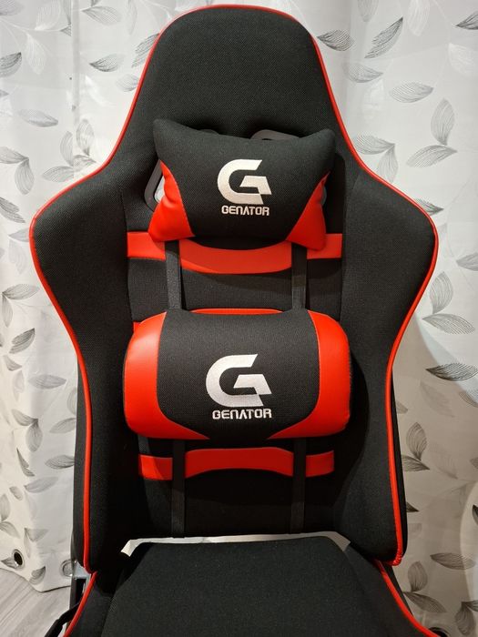 Scaun    gaming   roșu cu negru piele ecologică