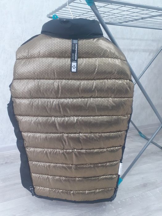 Продам зимнюю куртку