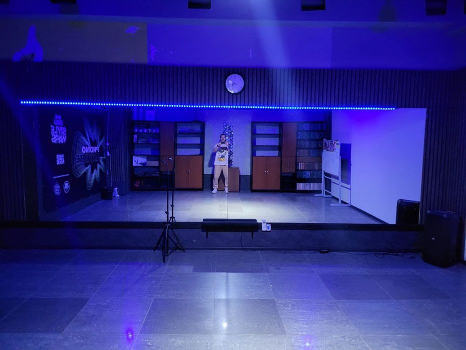 Продам ком.помещение Батыс 2