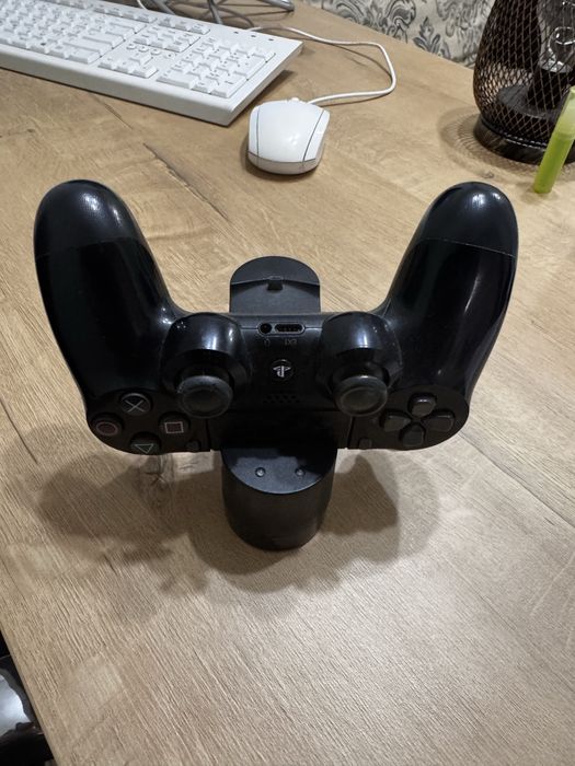 Продам джойстик пс4