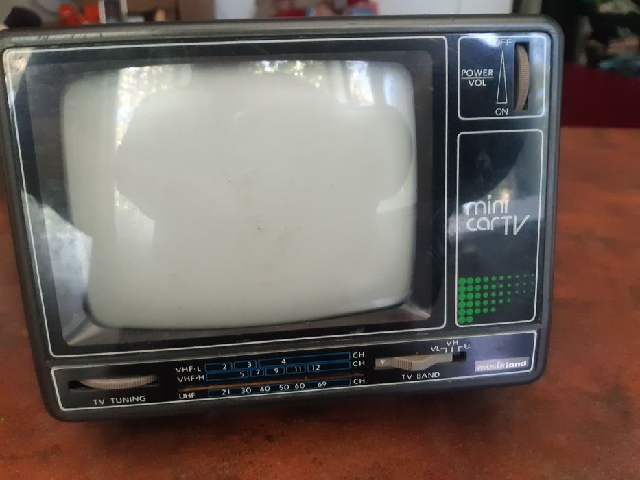 Televizor mini cu radio