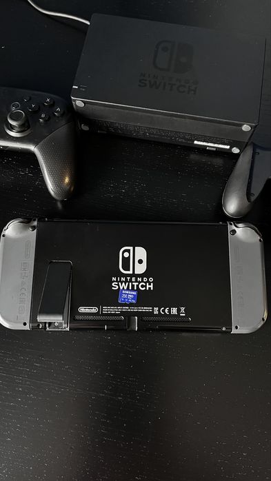 Nintendo Switch 256gb + про контролер