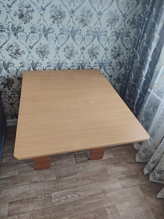 Жиналмалы стол сатылады.