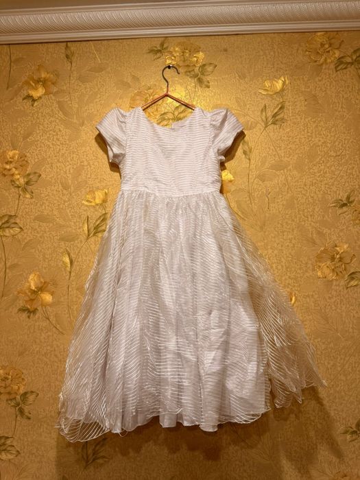 Продам детские  платья