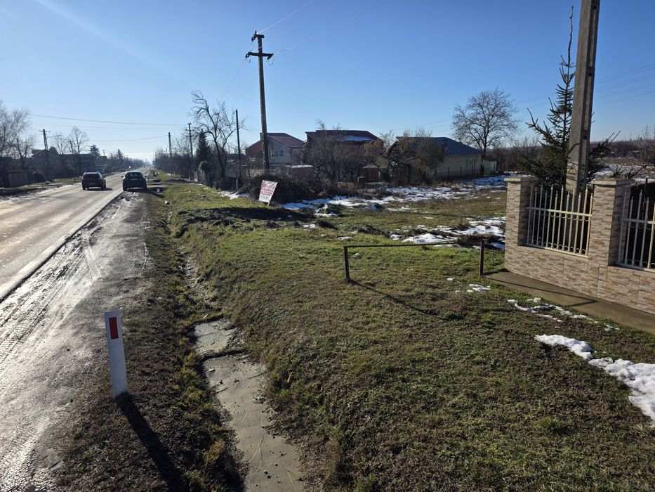 Teren intravilan de vanzare