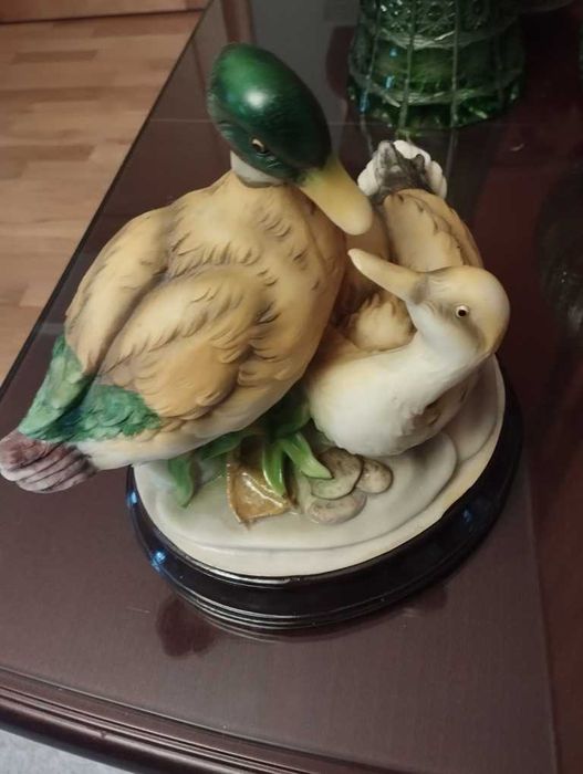 Продам статуэтку с утками