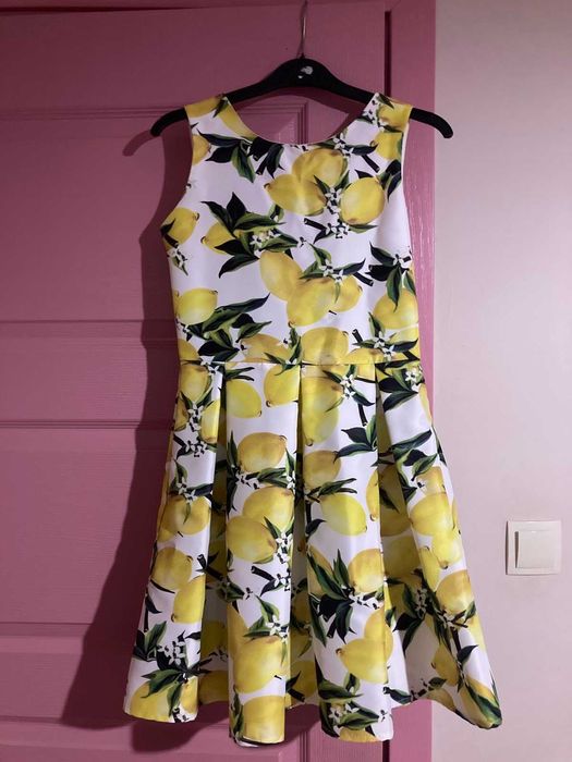 Официални рокли, тоалети за повод и за първи учебен ден