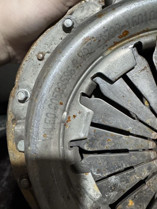 Лада Веста запчасти