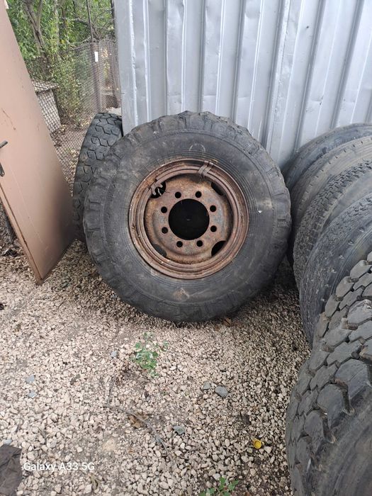 джанти 22.5 х 9.00 и гуми за камион 385/65/22,5 - 215/75 R 17.5