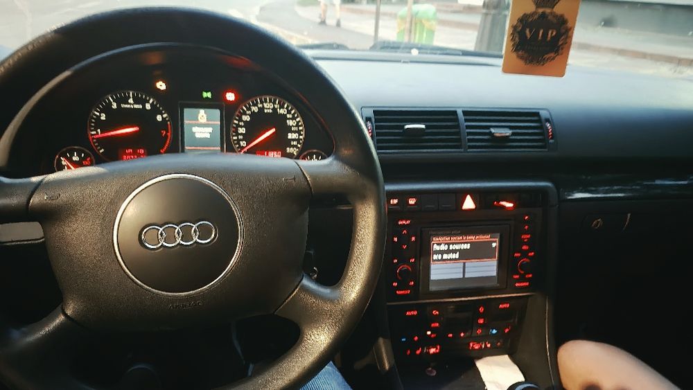 AUDI A4 2003 — imagine 2