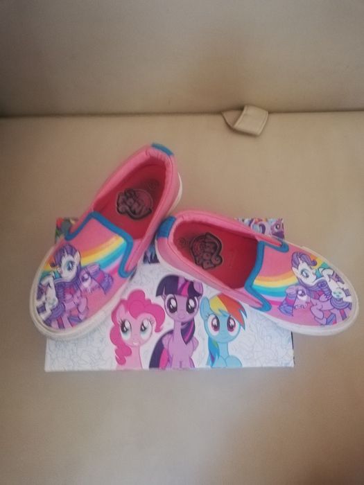 Обувь для девочек