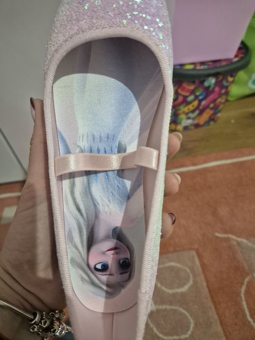 Balerini HM, mas 33, purtați de 2 ori