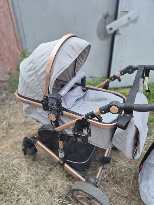 Коляска детская с автолюлькой