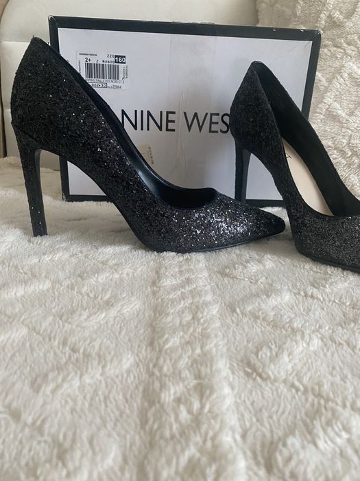 Nine West нови с кутия високи обувки с брокат