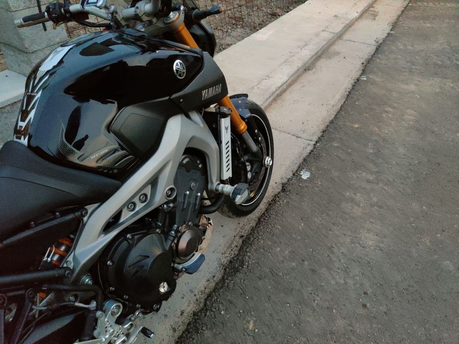 Yamaha MT 09 2014 IMPECABILA +  accesorii, cumpărată de la MOTOMUS