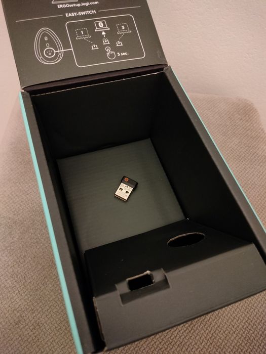 Logitech MX Vertical вертикальная мышка