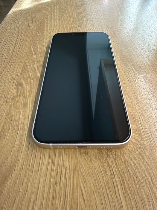 Бартер! Предлагам iPhone 13 128GB за бартер за iPad 9th Gen или по-нов