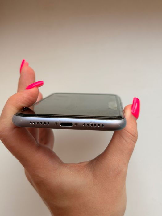 Продам iPhone 11, 256 GB
