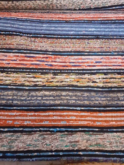 Стари килими и пътеки