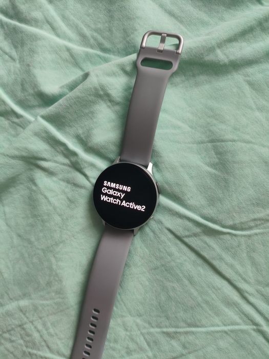 Продам смарт-часы Samsung Galaxy Watc Active 2h Active2,