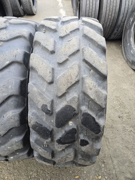 Anvelope industriale 360-70r18