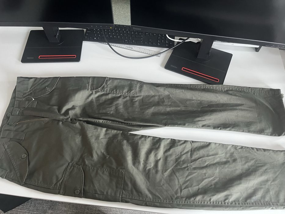 Pantaloni pentru bărbați S noi