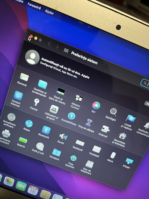 Macbook air i5 cu 2 nuclee din 2017