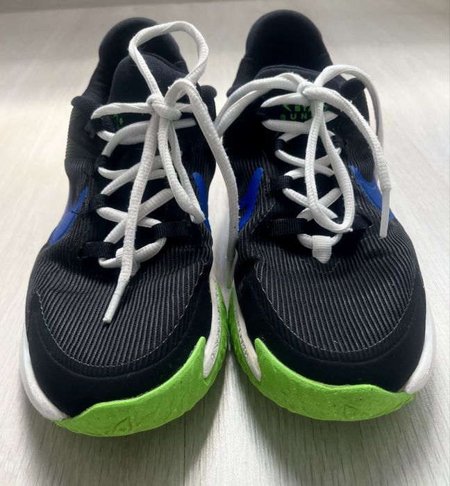 Страхотни маратонки Naik