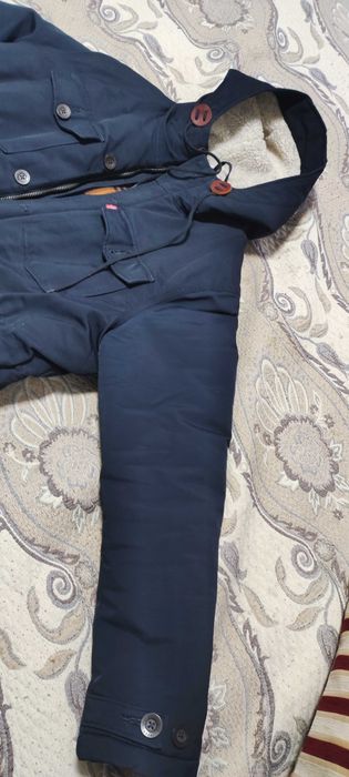 Продам зимние куртку