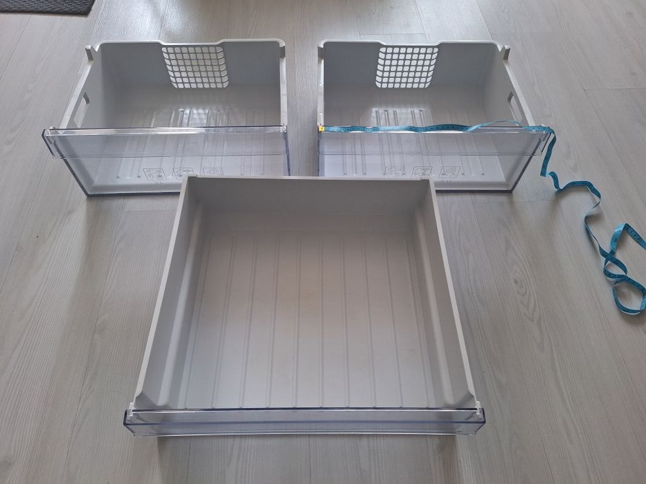 Accesorii combina Beko (rafturi sticla, sertar legume, sertare usa)