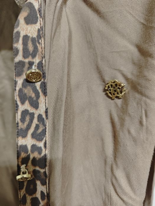 Риза Roberto Cavalli