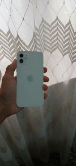 Iphone 12 ideal.