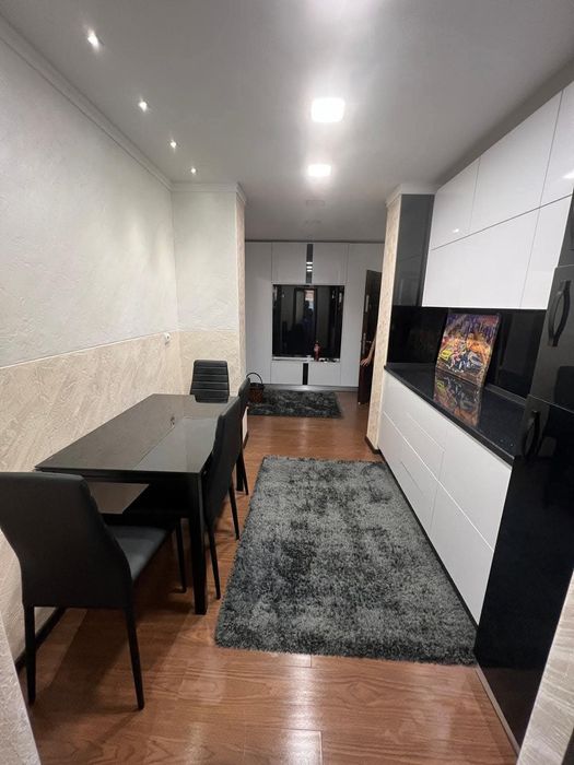 Vând apartament!