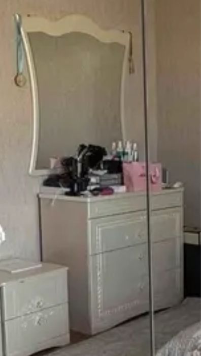 Шкаф , комод, 2 тумбы